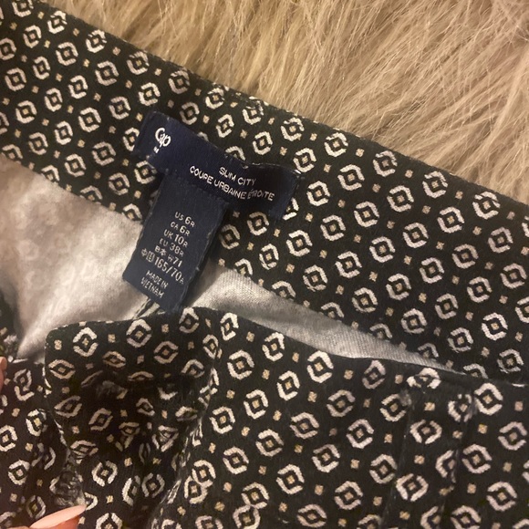 Like new Gap Slim City straight leg stretch patterned pants - Picture 5 of 5